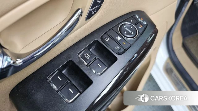 Kia All New Carnival id 4531143 из Кореи 22