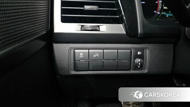 Ssangyong The New Rexton Sports Cannes id 4396264 из Кореи 22