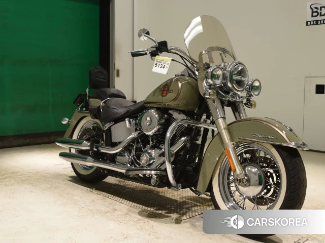 Проданный Harley-Davidson Softail Deluxe FLSTN1580 2013 из Японии, фото 2