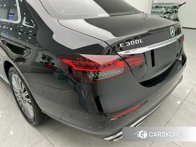 Mercedes-Benz E-class id 4256866 из Китая 22