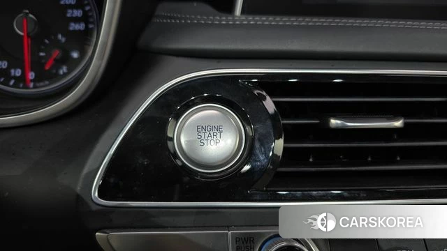 Genesis G70 id 4642924 из Кореи 22