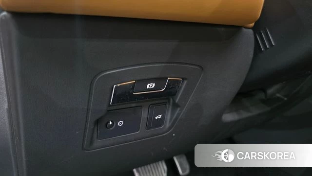 Land Rover Range Rover Velar id 4728284 из Кореи 22