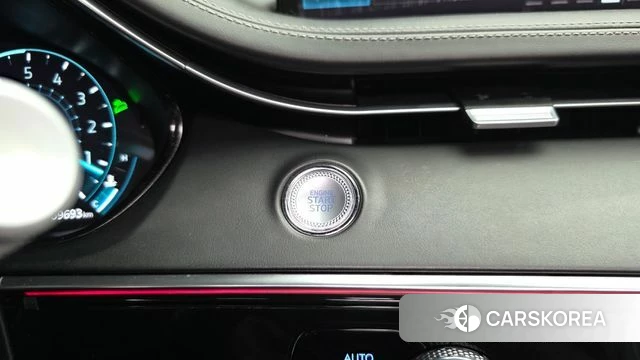 Genesis GV70 id 4753900 из Кореи 22