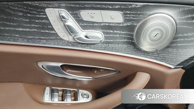 Mercedes-Benz E-Class W213 id 4409505 из Кореи 22