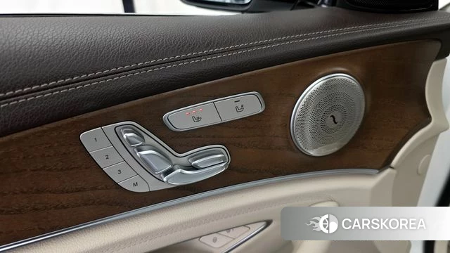Mercedes-Benz E-Class W213 id 4310662 из Кореи 22