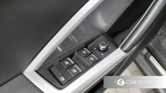 Audi Q3 (F3) id 4266915 из Кореи 22