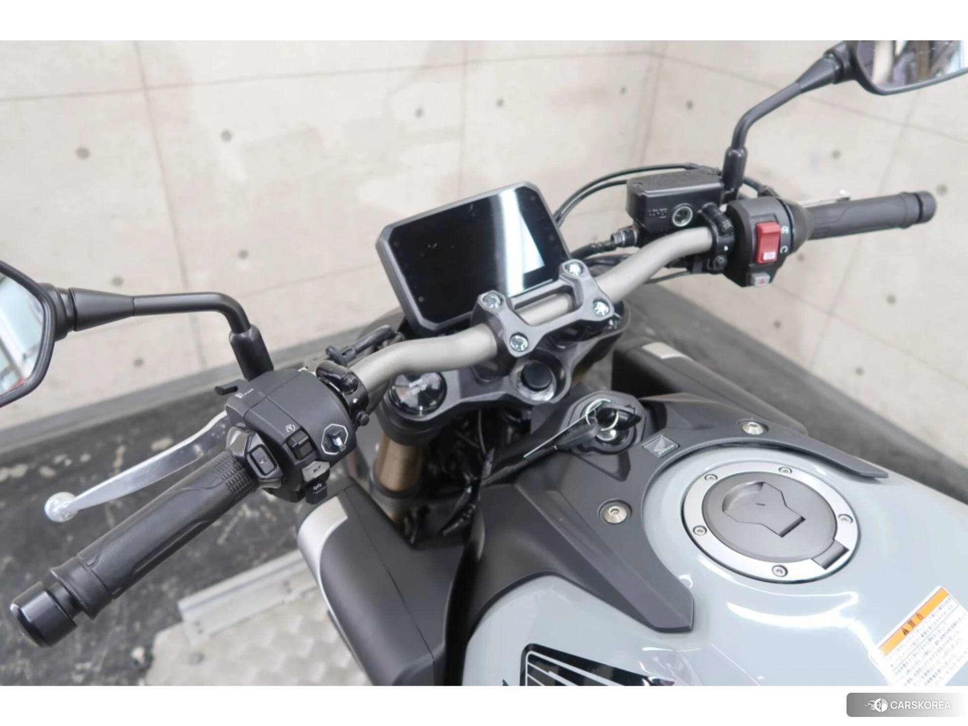 Honda CB650R E-CLUTCH id 3950440 из Японии 22