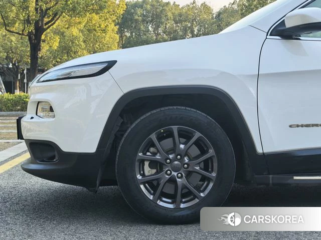 Jeep Free light id 4209795 из Китая 22