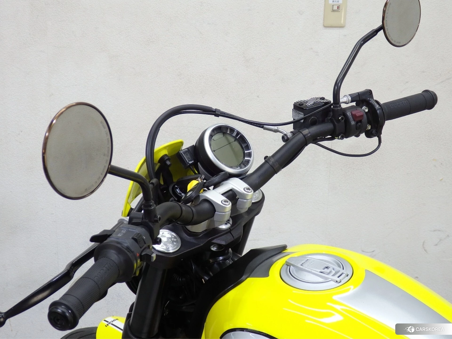 OTHER DUCATI SCRAMBLER F TRUCK PRO id 4184130 из Японии 22