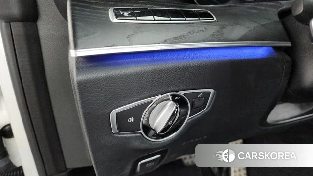 Mercedes-Benz E-Class W213 id 4882466 из Кореи 22