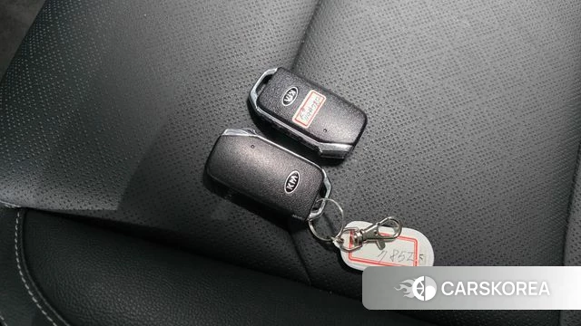 Kia Come New K3 id 4362487 из Кореи 22