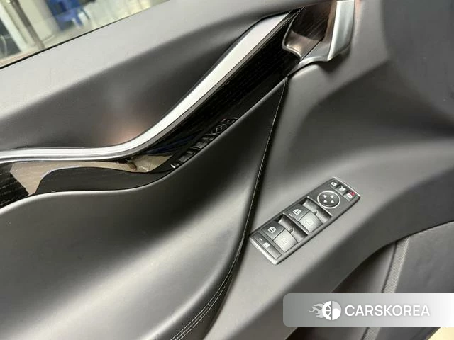 Tesla Model X id 4208442 из Китая 22