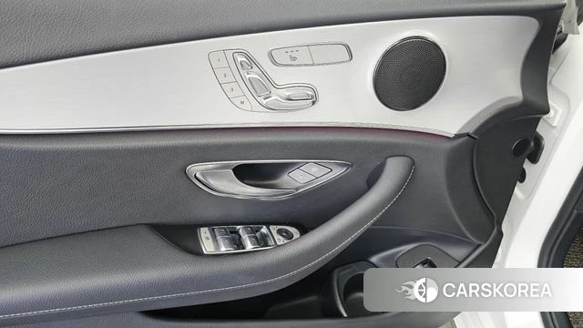 Mercedes-Benz E-Class W213 id 4429558 из Кореи 22