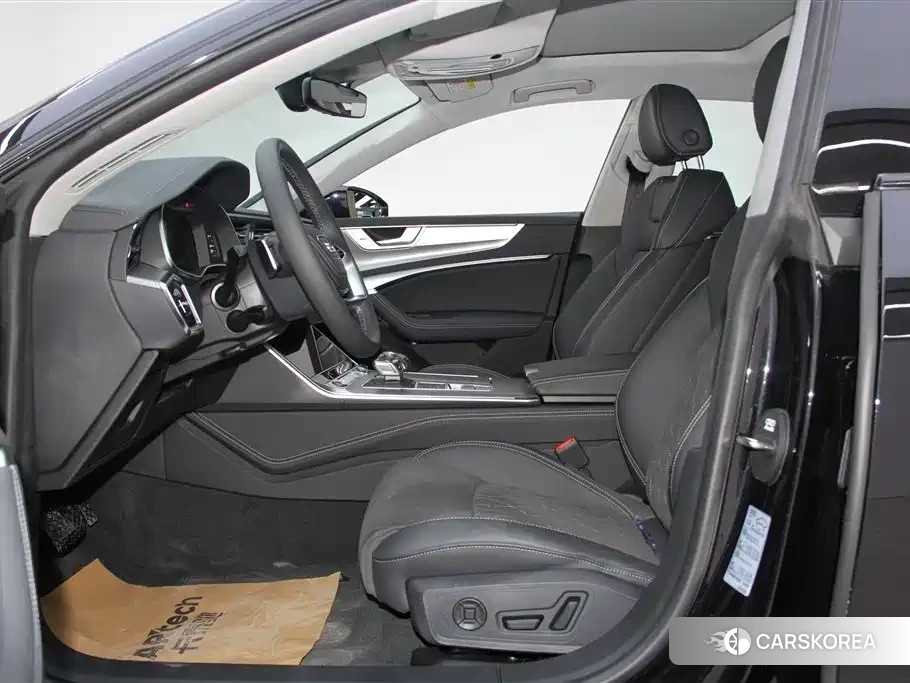 Audi A7L id 4649395 из Китая 22