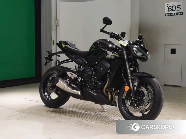 Triumph STREET TRIPLE 765 RS id 4182748 из Японии 22