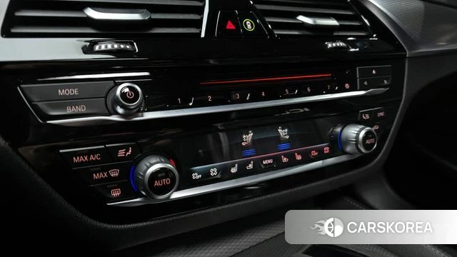 BMW 5 Series (G30) id 4269123 из Кореи 22