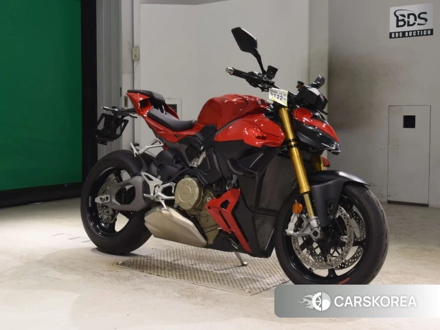 Проданный Ducati STREETFIGHTER V4 S id 4199396 из Японии, фото 11