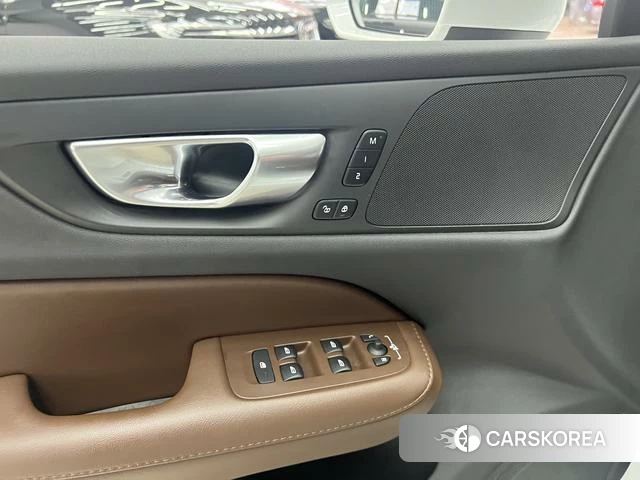 Volvo S60 id 3920828 из Китая 22