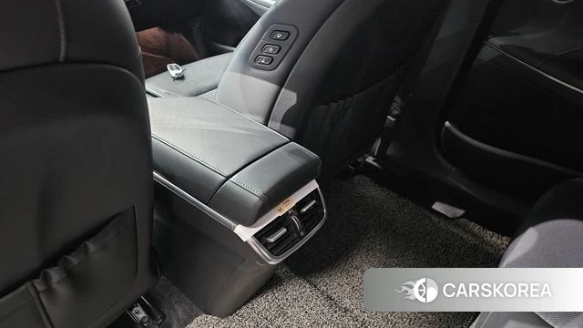 Hyundai The New Grandeur IG Hybrid id 4604410 из Кореи 22