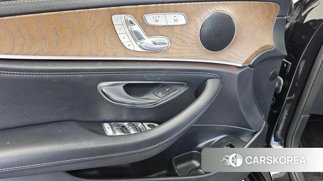 Mercedes-Benz E-Class W213 id 4520031 из Кореи 22