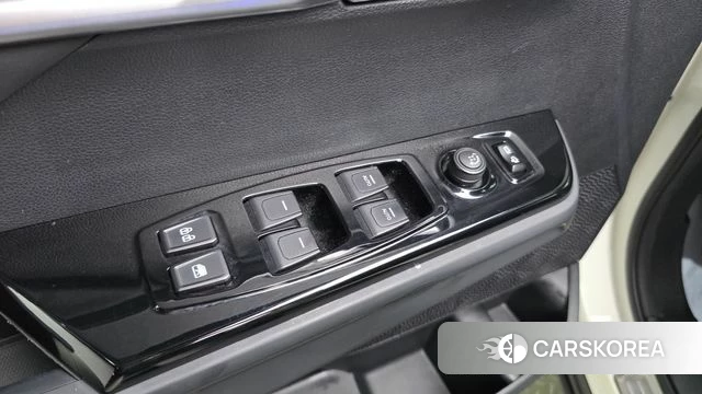 Ssangyong Torres EVX id 4730247 из Кореи 22