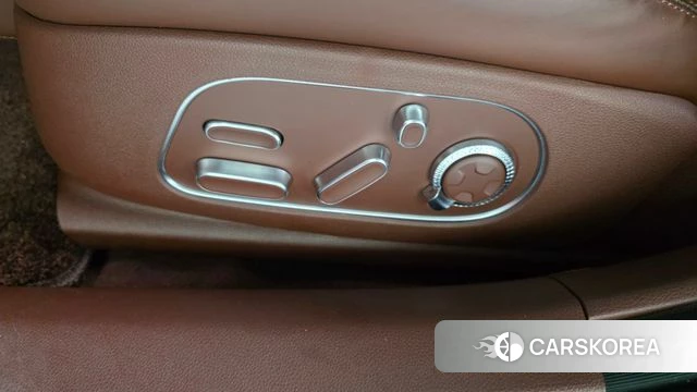 Genesis G90 (RS4) id 4355050 из Кореи 22