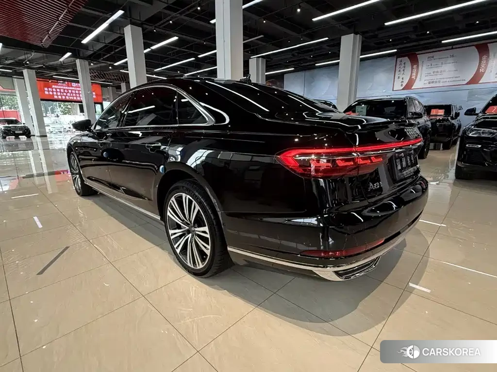 Audi A8 id 4601863 из Китая 22