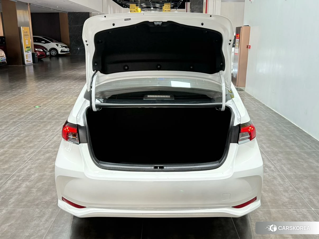 Toyota Corolla id 4413323 из Китая 22
