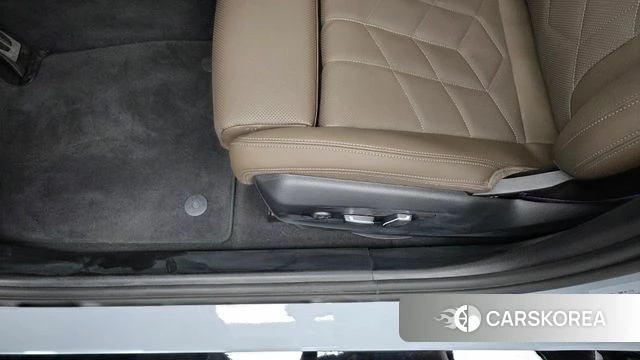 BMW 5 Series (G60) id 4629884 из Кореи 22