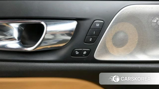 Volvo S60 3rd generation id 4331403 из Кореи 22