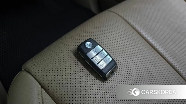 Kia The New Carnival id 4490981 из Кореи 22