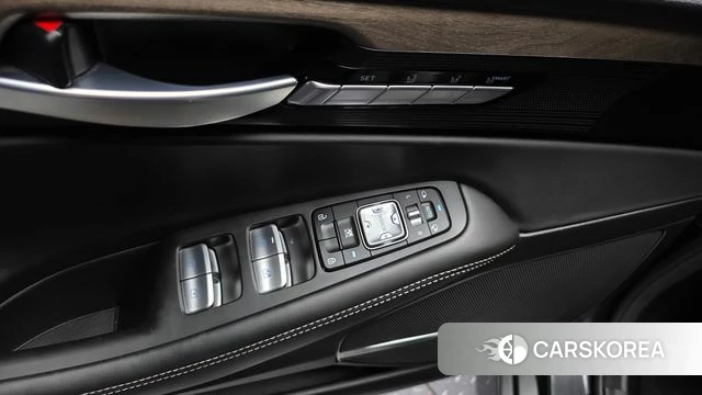 Genesis G90 id 4881593 из Кореи 22