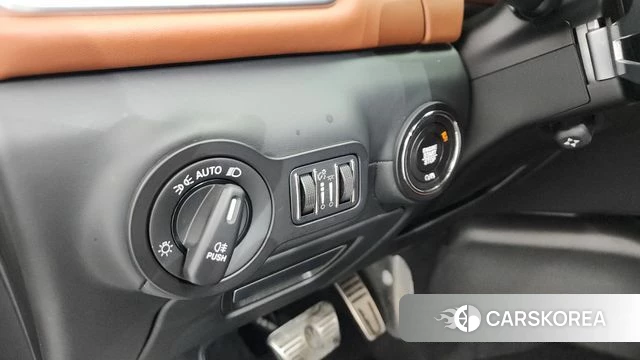 Maserati Ghibli id 4203882 из Кореи 22