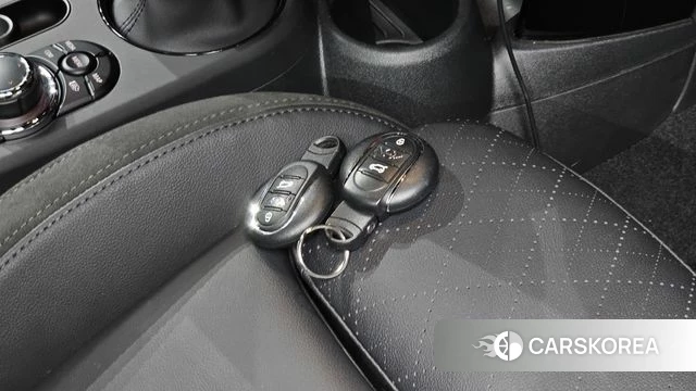 Mini Cooper Electric id 4517267 из Кореи 22