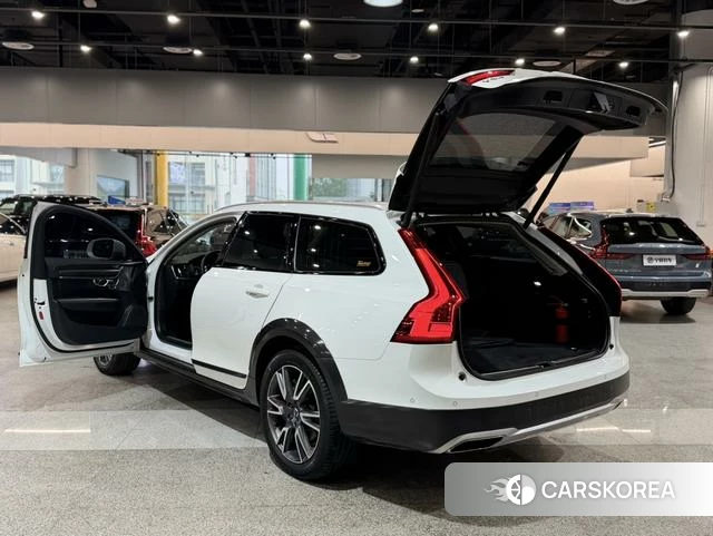 Volvo V90 id 4241389 из Китая 22