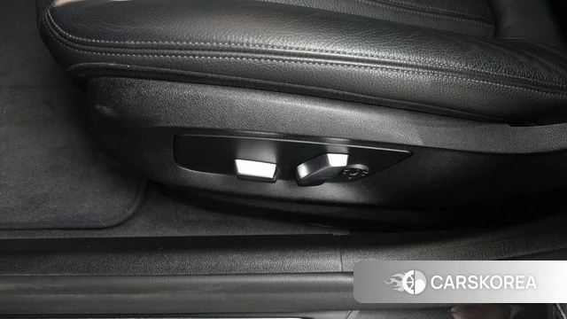 BMW 5 Series (G30) id 4490663 из Кореи 22
