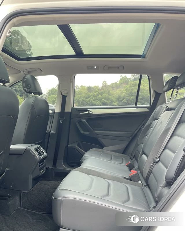 Volkswagen Tiguan L PHEV id 4353773 из Китая 22