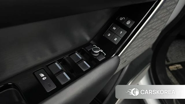 Land Rover Range Rover Velar id 4759783 из Кореи 22