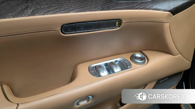 Genesis G90 (RS4) id 4343325 из Кореи 22