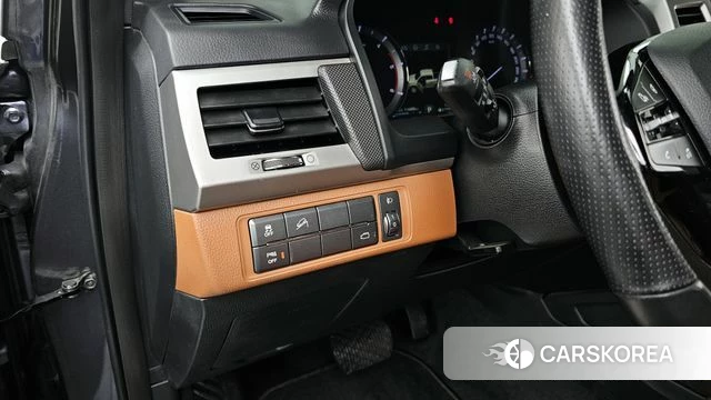 Ssangyong Rexton Sports id 4188476 из Кореи 22