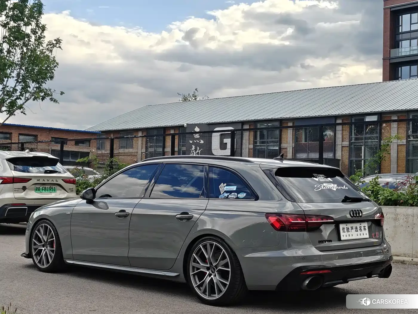 Audi A4L id 4600922 из Китая 22