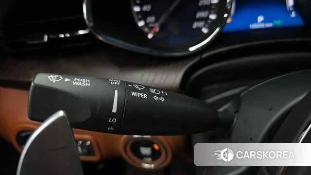 Maserati Quattroporte id 4587380 из Кореи 22