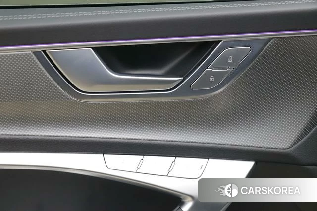 Audi A7L id 4334954 из Китая 22
