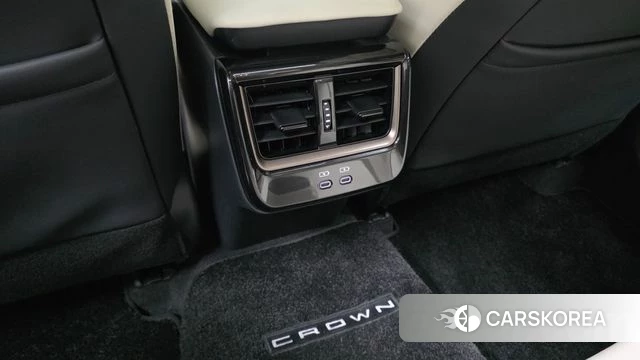 Toyota Crown Crossover id 4834365 из Кореи 22
