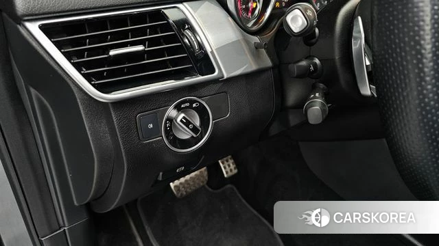 Mercedes-Benz GLE - Class W166 id 4785829 из Кореи 22