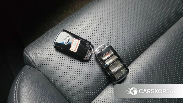 Kia Come New K7 id 4698775 из Кореи 22
