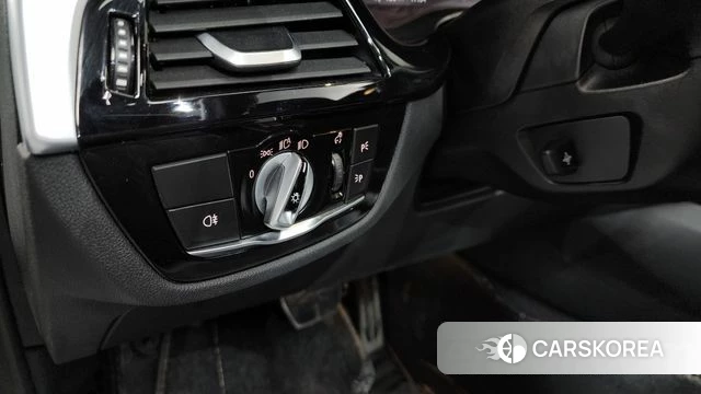 BMW 5 Series (G30) id 4195439 из Кореи 22