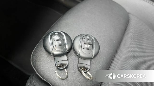 Mini Cooper Convertible id 4408324 из Кореи 22