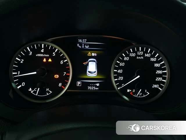 Nissan TIIDA id 4258760 из Китая 22