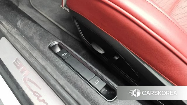 Porsche 911(992) id 4666814 из Кореи 22